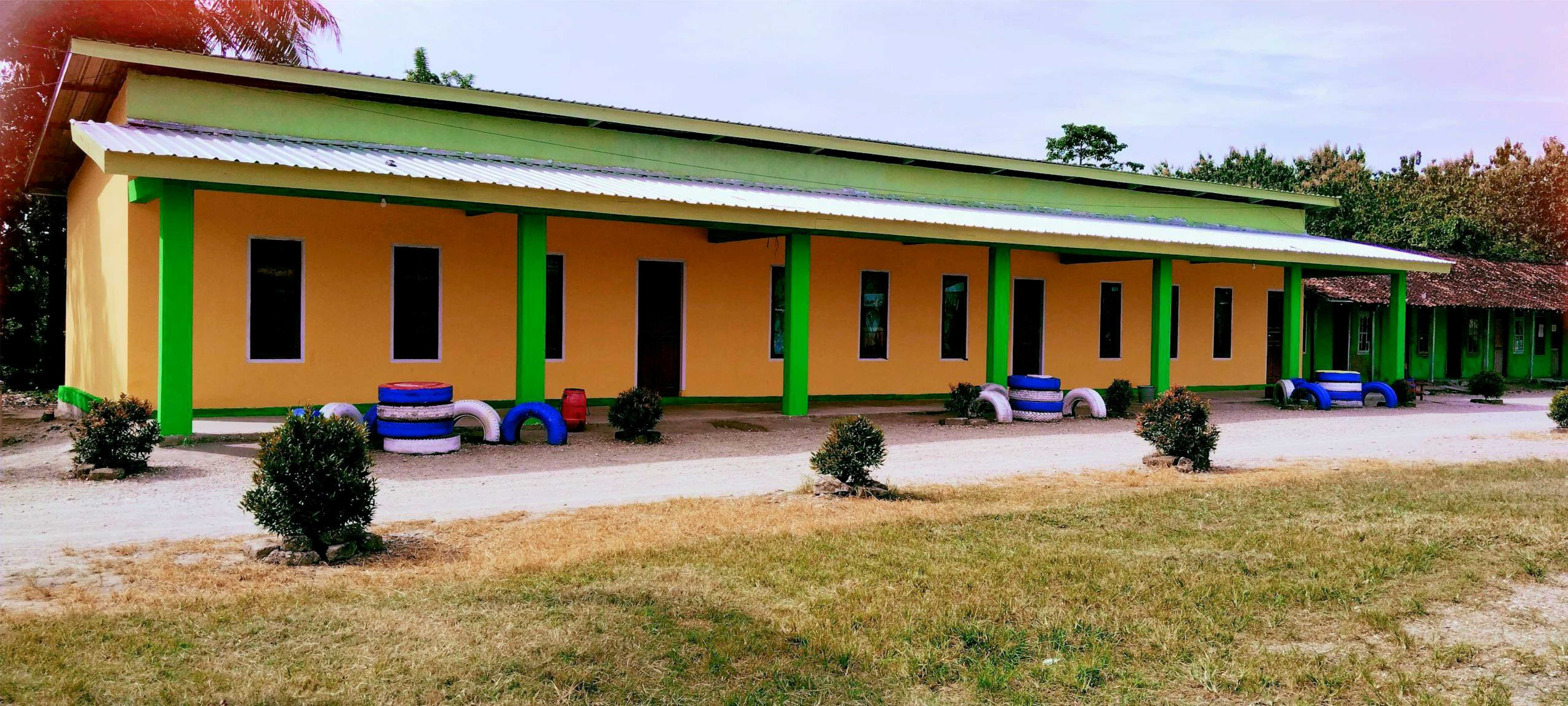 Hero Slide Desktop 1